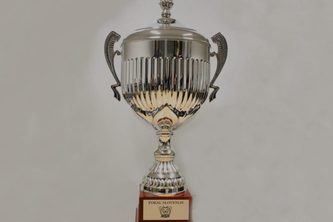 Za hokejski pokal danes prvi derbi sezone
