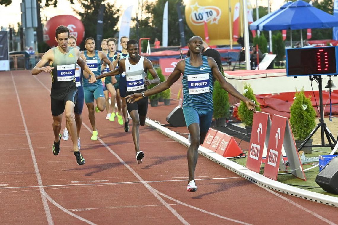 Yehualawjeva in Kipruto zmagovalca londonskega maratona