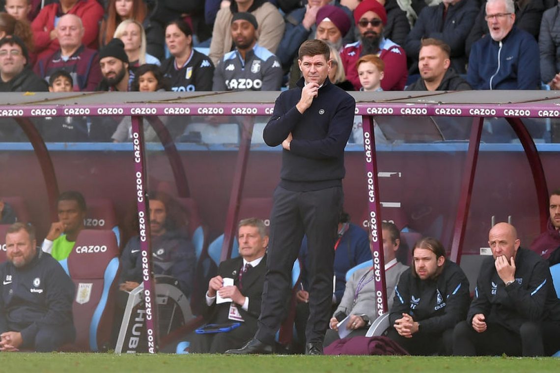 Steven Gerrard dobil nogo pri Aston Villi