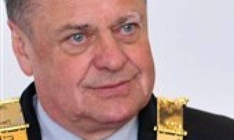 Anketa Dnevnika: Jankoviću se obeta zmaga v prvem krogu