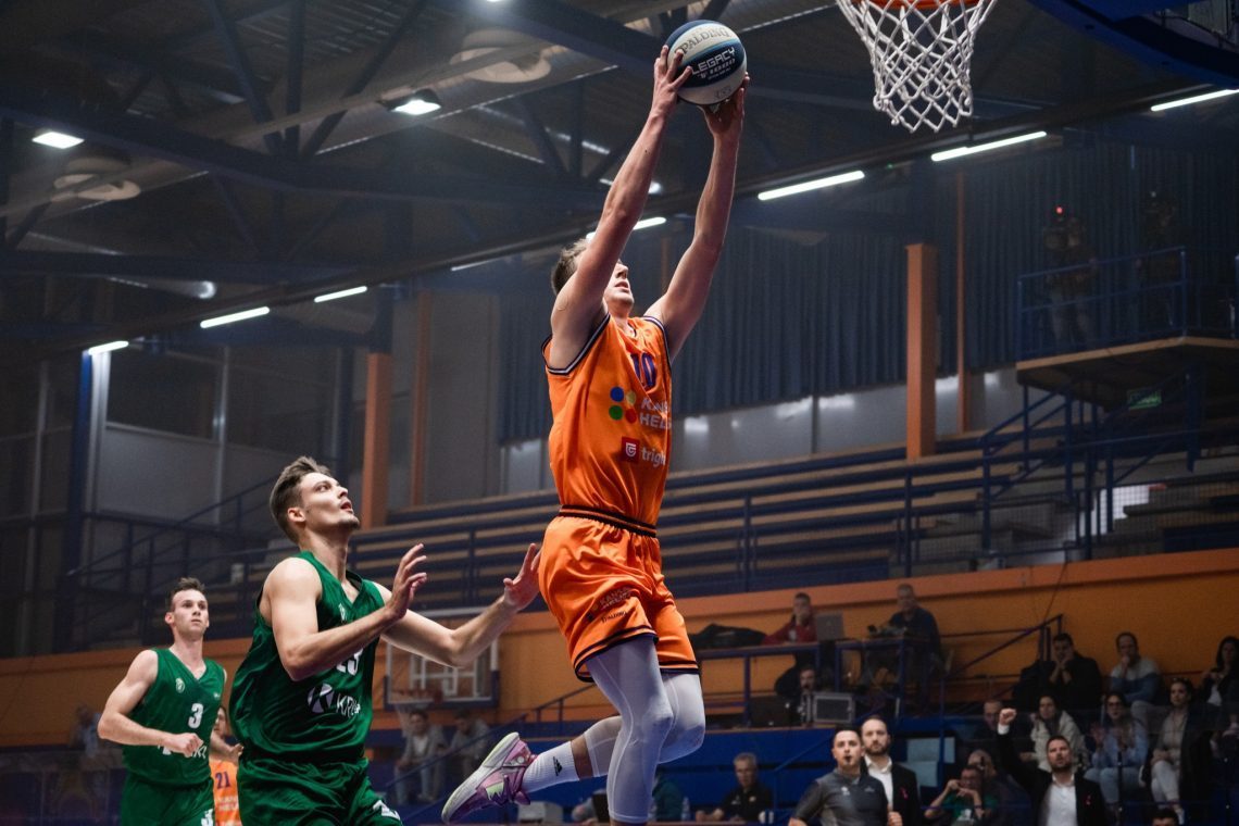 Helios Suns - Zlatorog 88:67 (24:17, 47:35, 67:54)