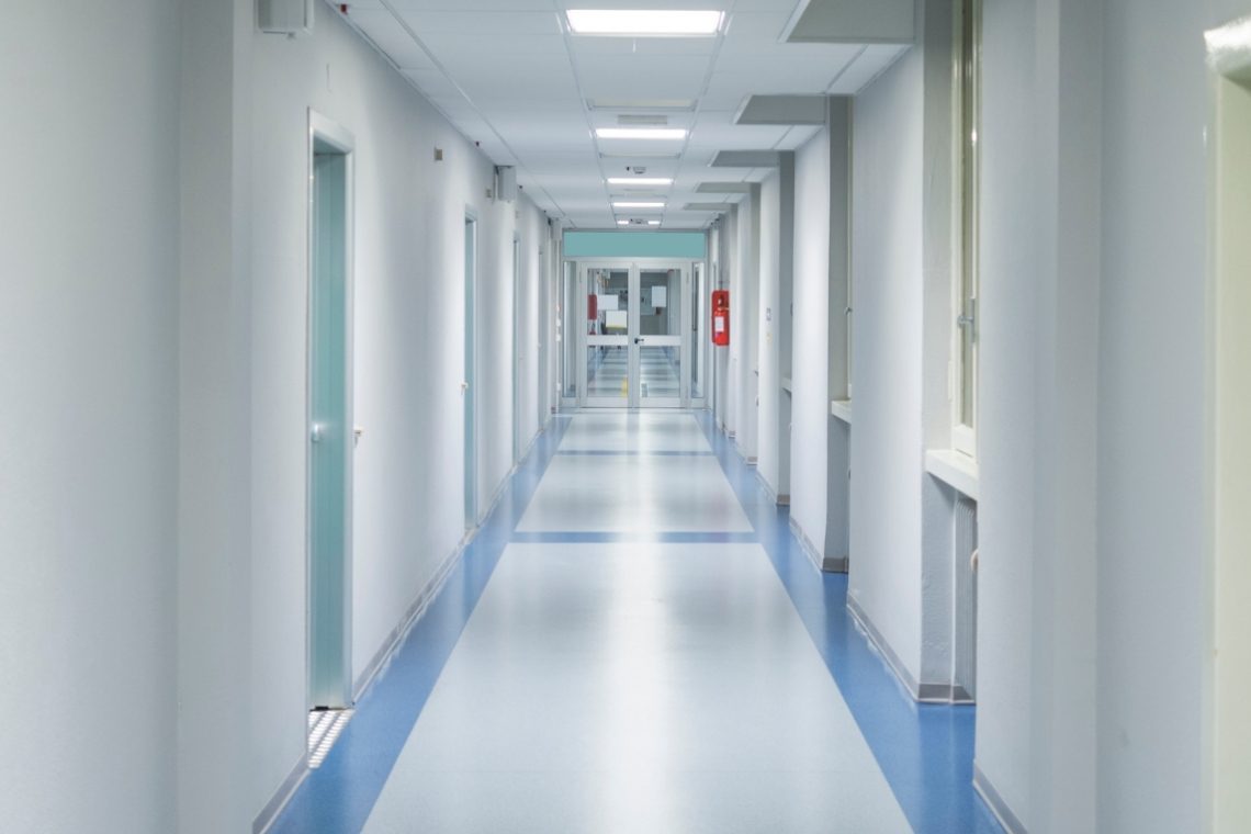 V brežiški bolnišnici prepovedali obiske pacientov