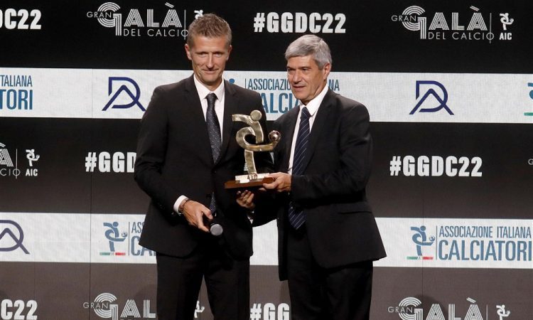 Vodja italijanskih nogometnih sodnikov odstopil zaradi škandala s preprodajo mamil