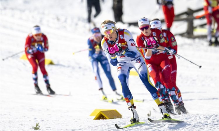 Frida Karlsson in Klaebo zmagala na novoletni turneji, Urevc 12.
