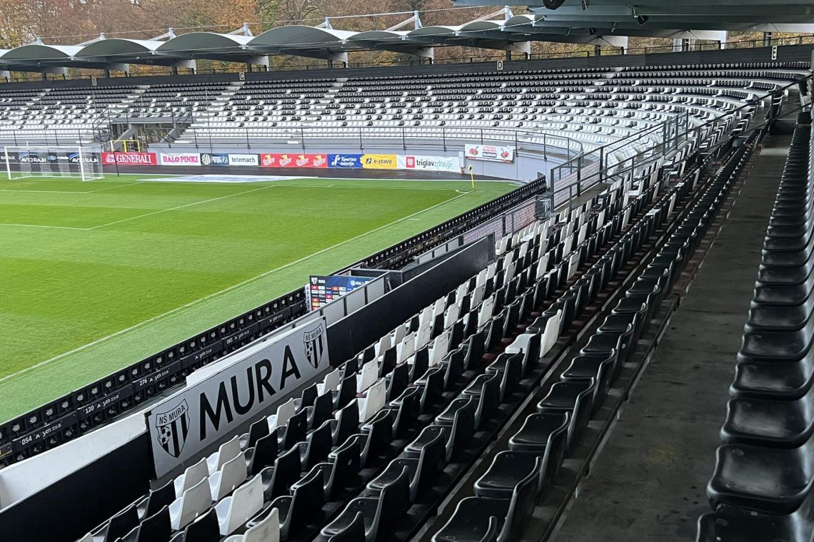 Kai Cipot podaljšal z Muro do konca leta 2026