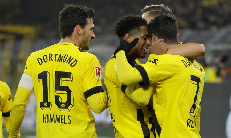 Dortmund po razburljivi tekmi do zmage, Leverkusen zmagal v Gladbachu