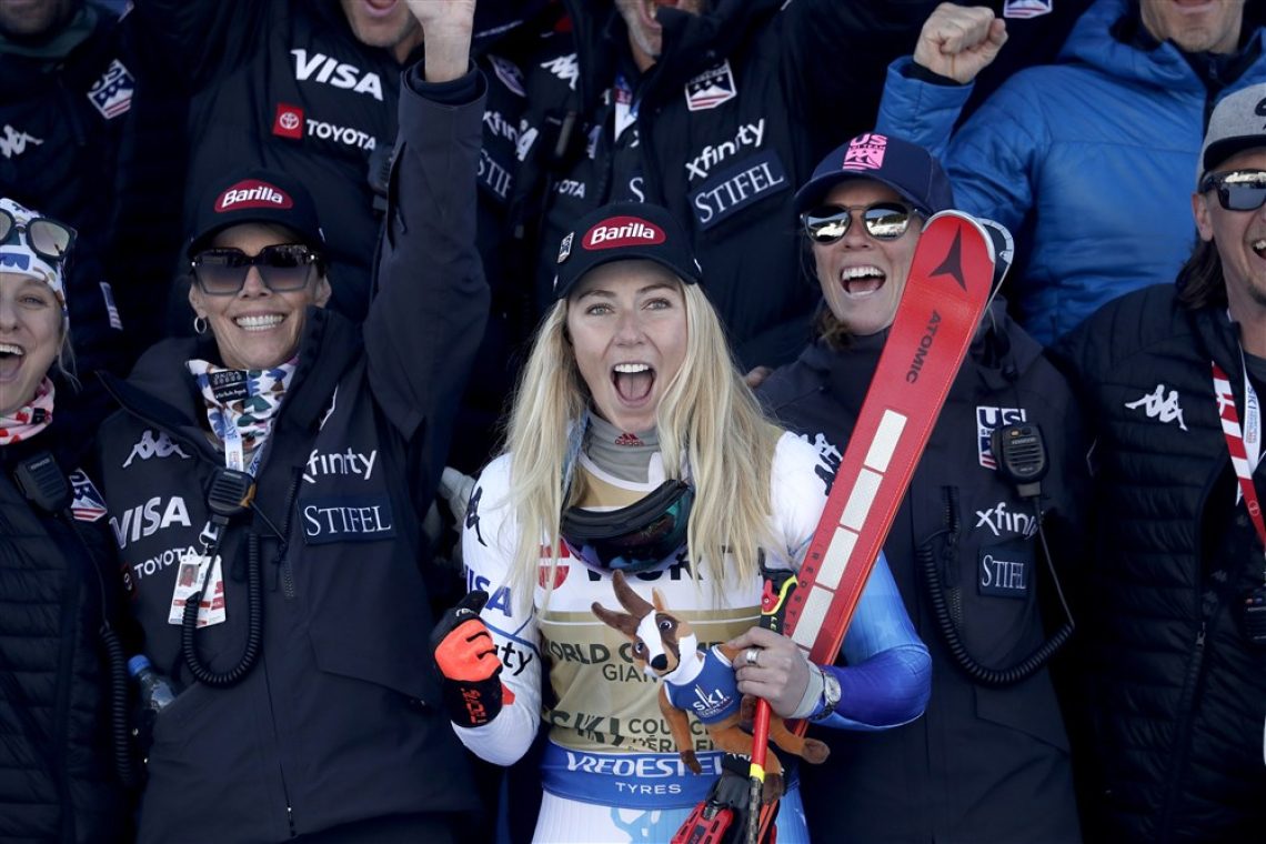 Shiffrin prvič svetovna prvakinja v veleslalomu, slabši finalni nastop Bucik in Dvornik