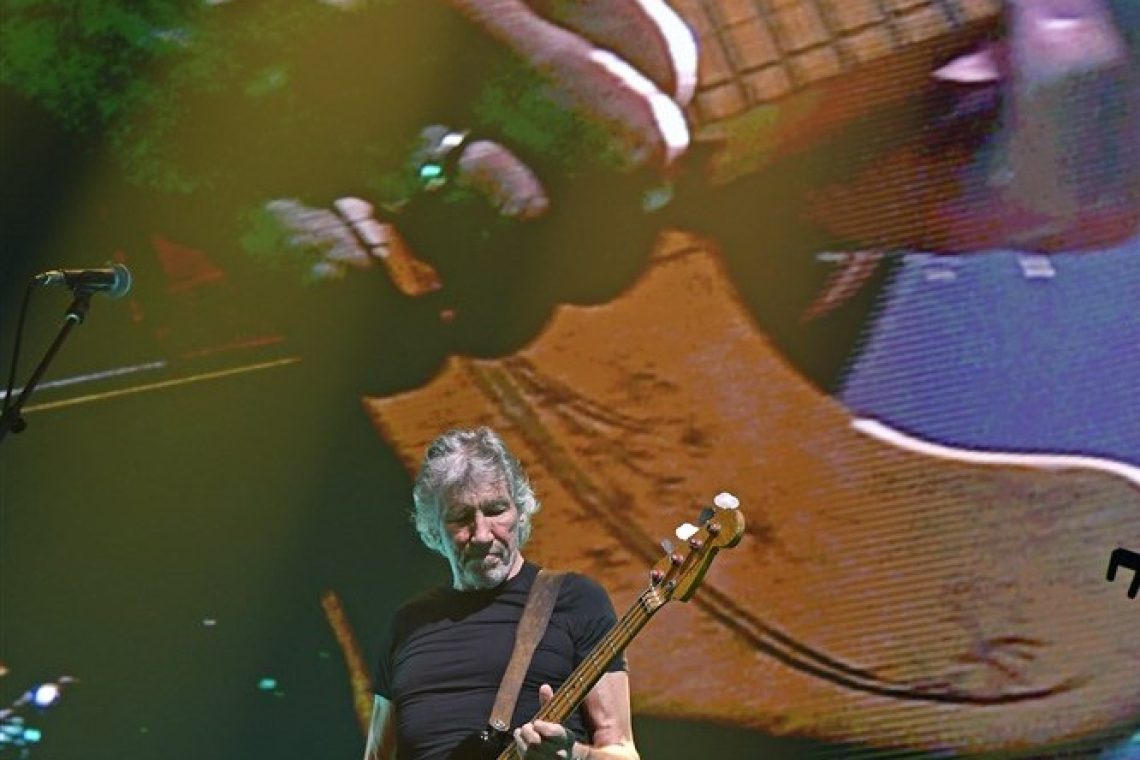 Pol stoletja albuma The Dark Side of the Moon skupine Pink Floyd