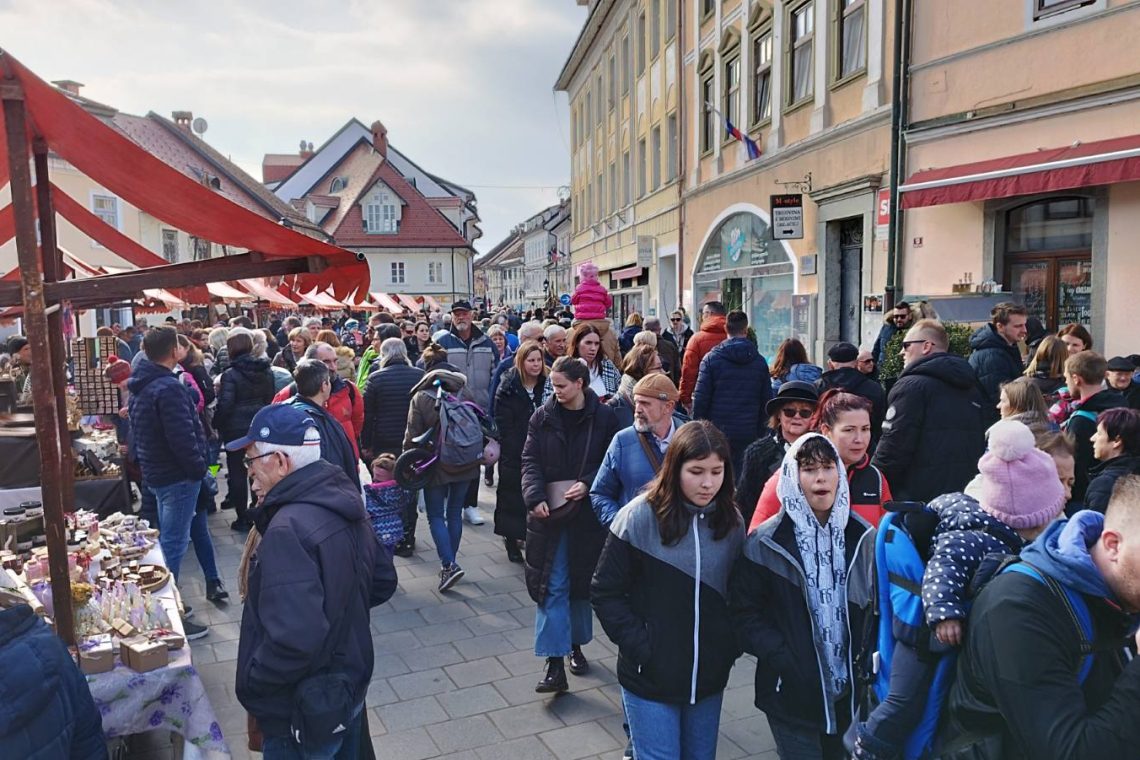 Kulturni praznik s povabilom na odmerek kulture in pogledom na prekarnost