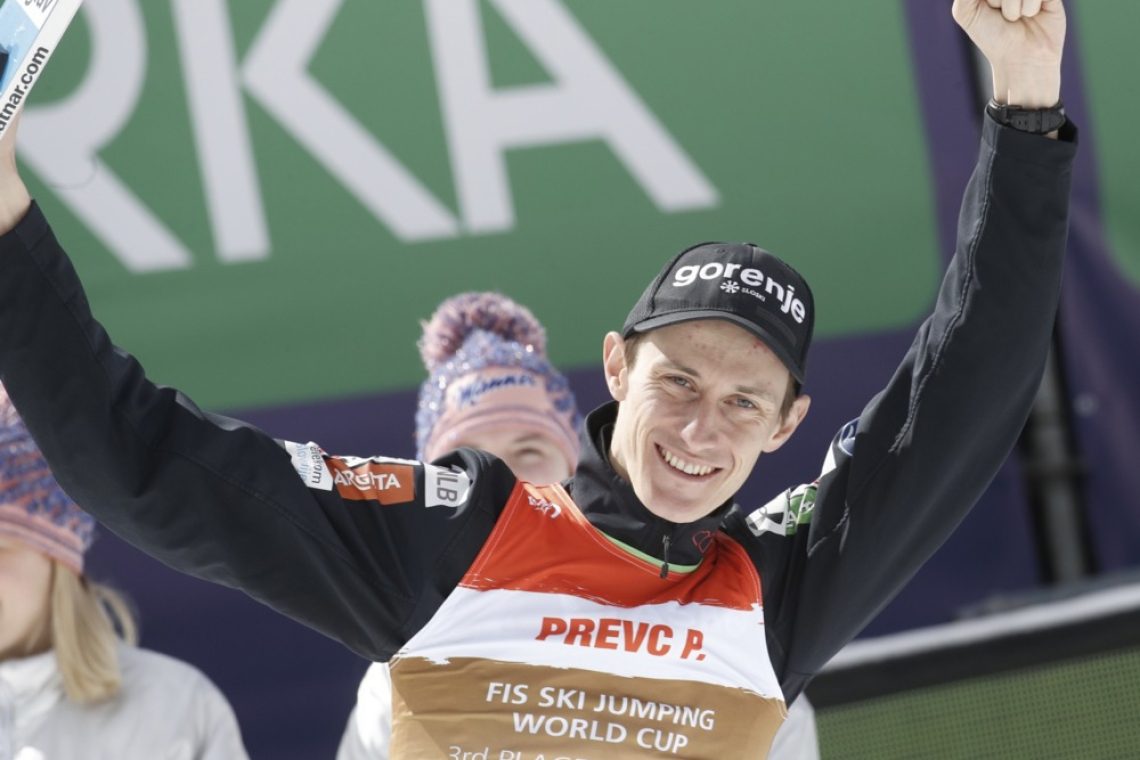 Peter Prevc na zadnji tekmi šesti, Domen Prevc drugi
