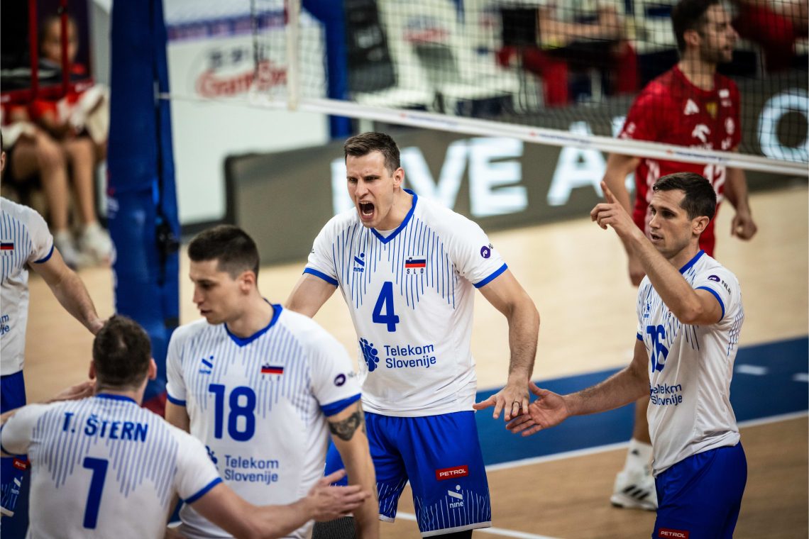 Slovenski odbojkarji si želijo v Fukuoki zagotoviti OI