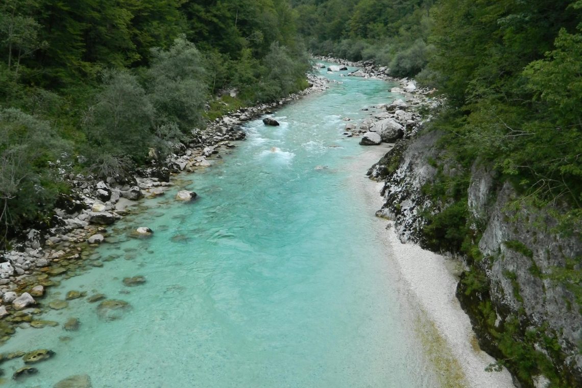 Reke v severni polovici Slovenije z izjemo Pomurja naraščajo