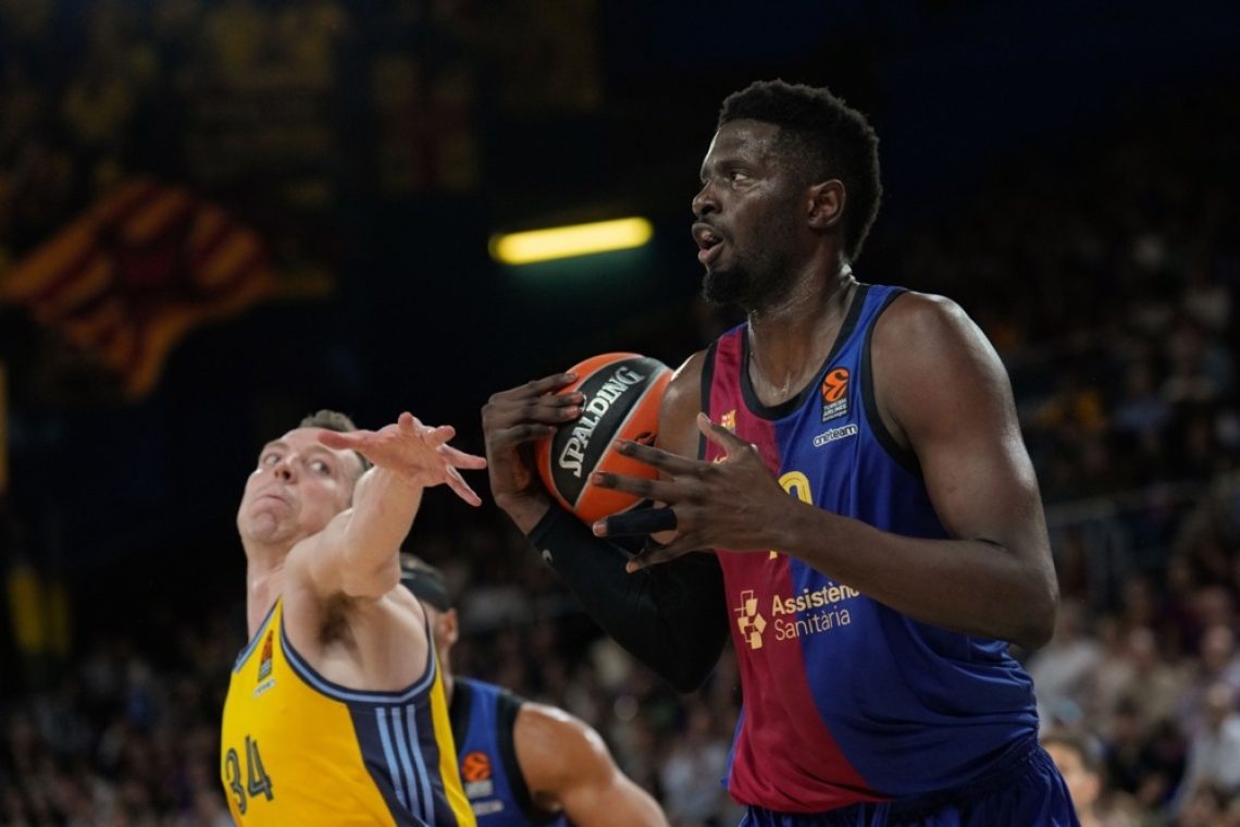Prva zmaga Barcelone, Olympiacosa in Armanija