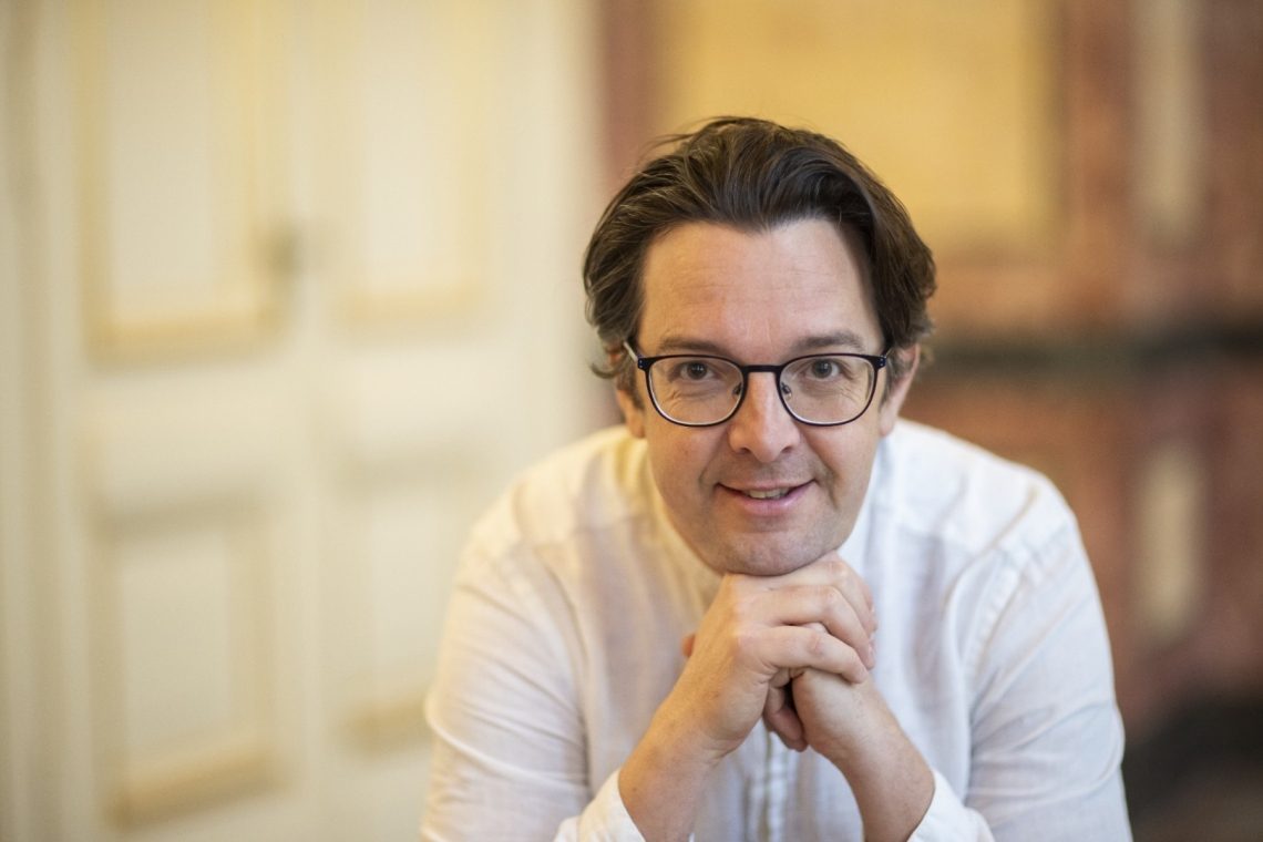 Ljubljansko operno-baletni hišo bo od februarja vodil Marko Hribernik