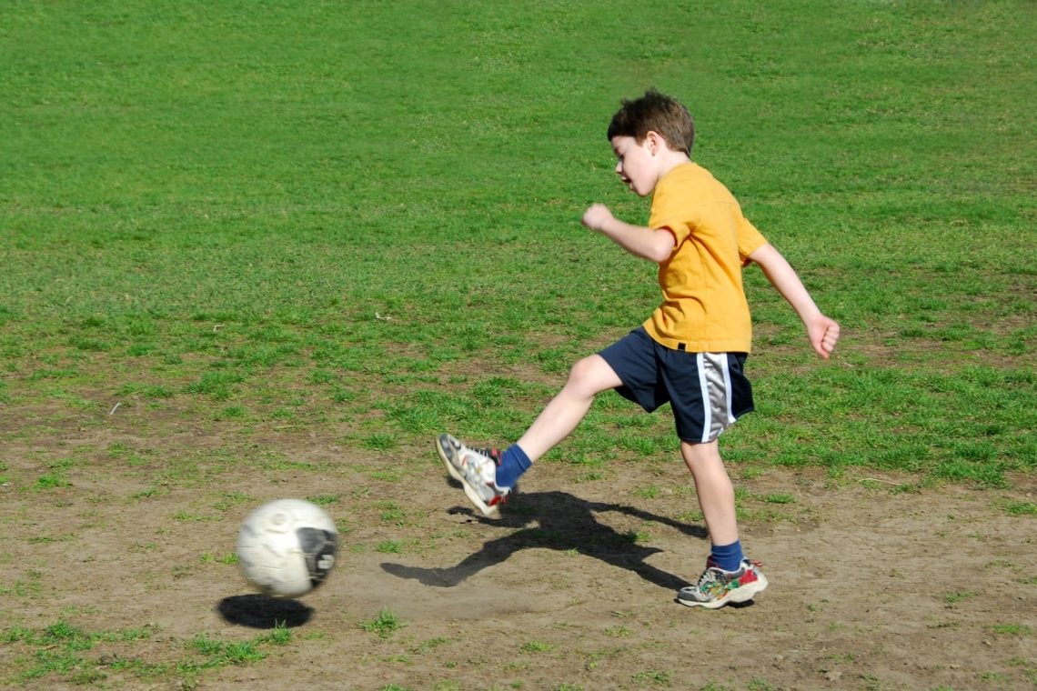 Plišaste igrače, žoga, družabna igra – vse je boljše od telefona