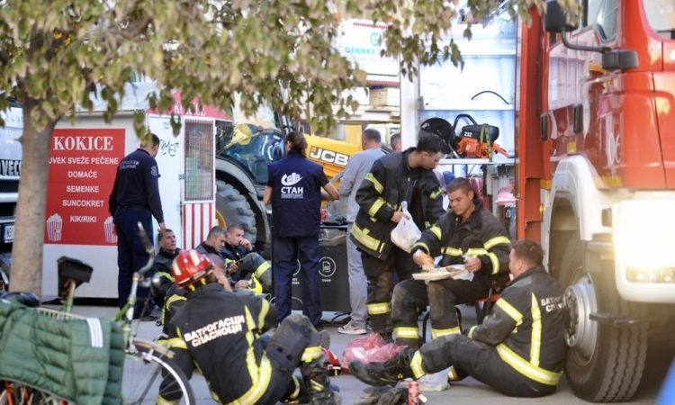V Srbiji žalovanje po nesreči na železniški postaji v Novem Sadu