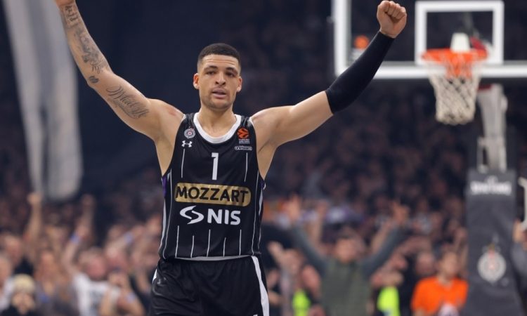 Panathinaikos klonil v Beogradu, Real izgubil doma s Fenerbahčejem