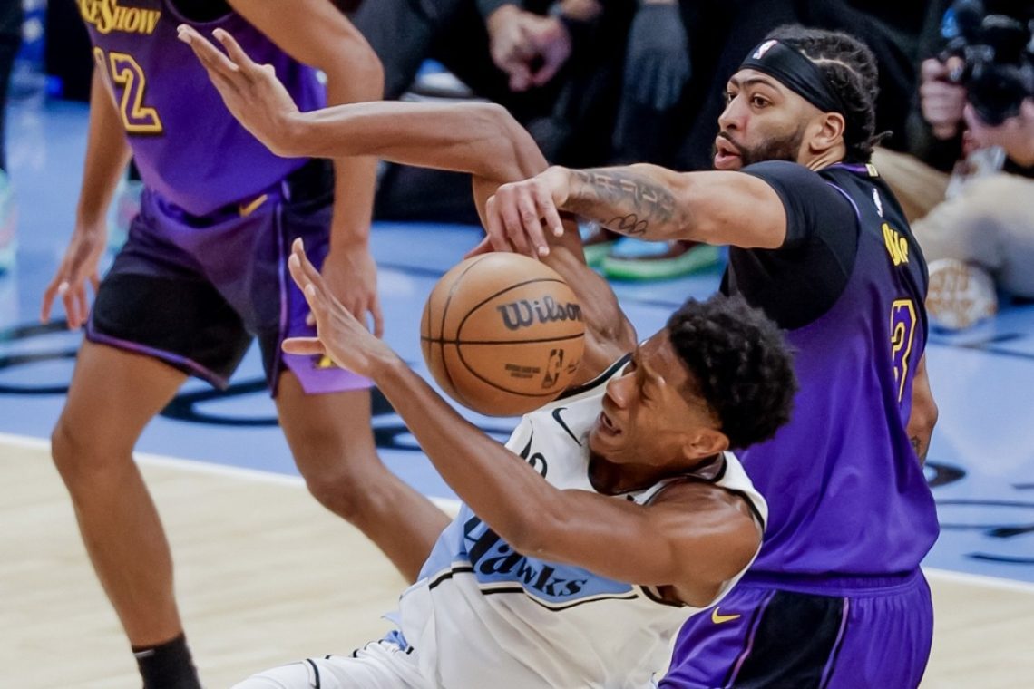 Atlanta po zaslugi Younga ugnala LeBronove Lakers