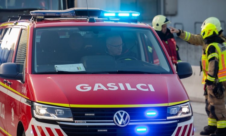 Na kamniških Zapricah pogorela stara muzejska kašča