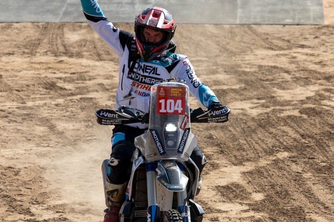 Simon Marčič z odlično trinajstico odprl reli Dakar