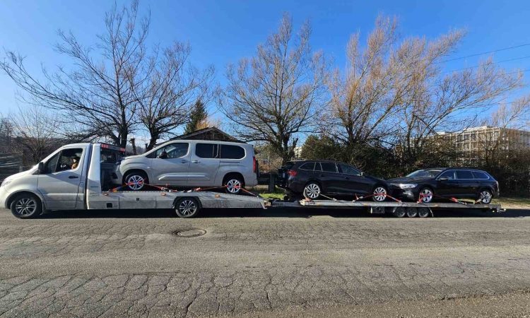 Policisti v Ljubljani obravnavali več primerov kriminalitete in prometnih nesreč