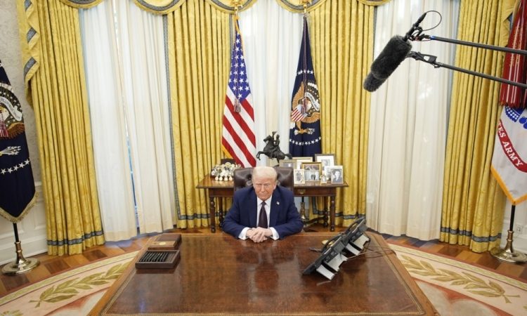 Trump želi s Putinom razpravljati o končanju vojne v Ukrajini