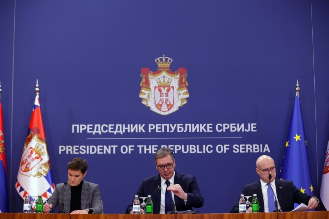 Vučić napovedal pomilostitev preganjanih študentov in rekonstrukcijo vlade