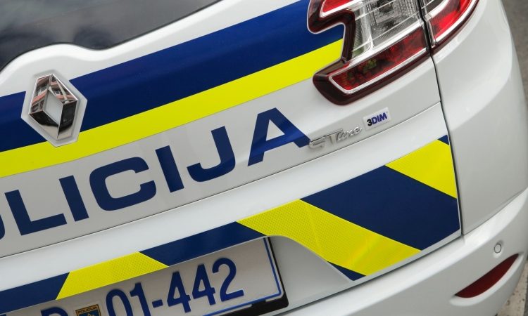 Grožnje z bombami v šolah in vrtcih