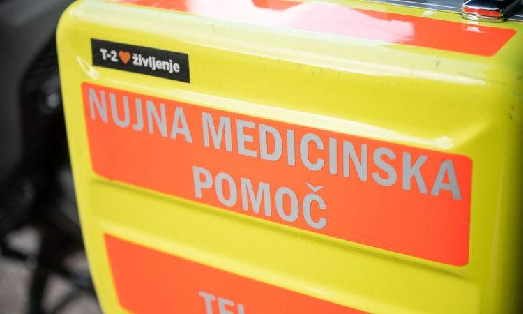 Moški v sporu lažje poškodoval sorodnika