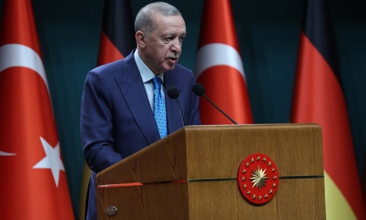 Erdogan: Palestincev ne more nihče prisiliti k odhodu iz domovine