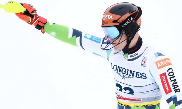Ob Kranjcu na veleslalomu tudi 18-letni Oserban