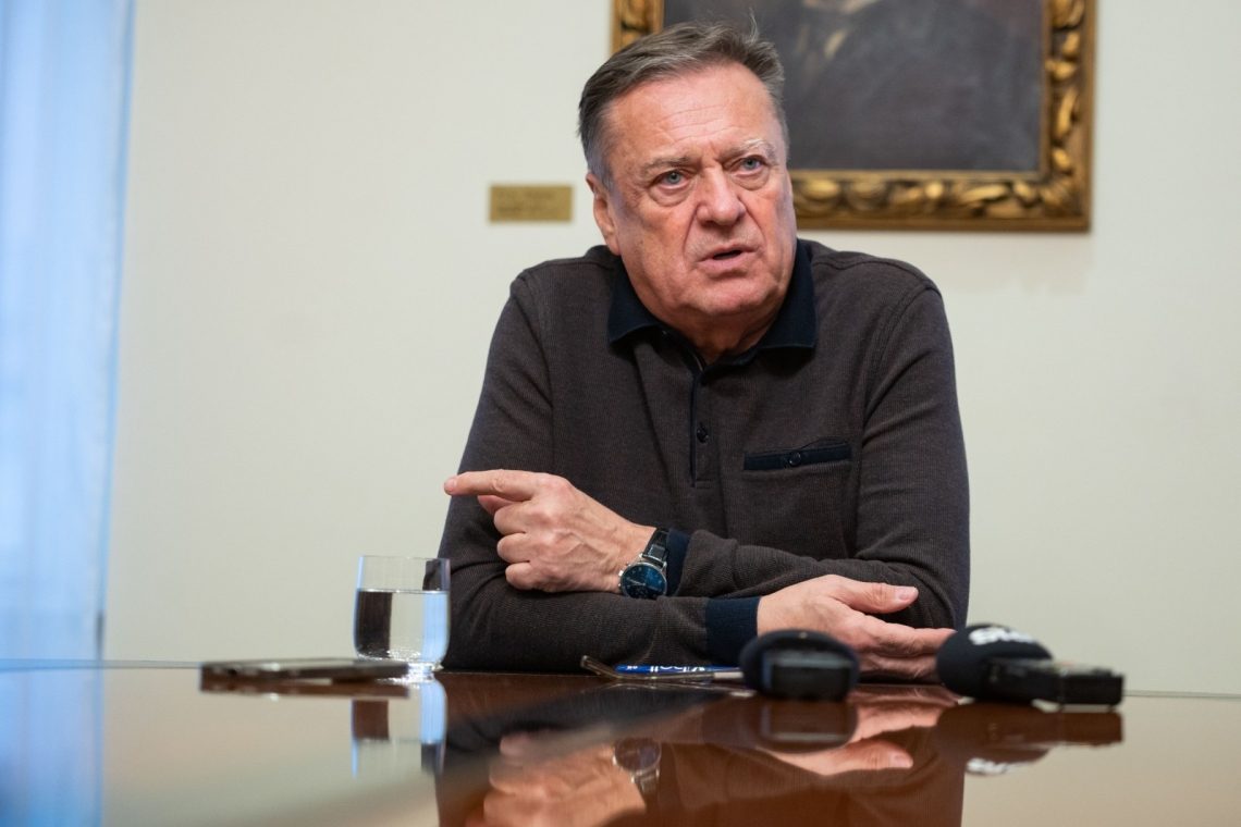 Janković v javnem odzivu na proteste ponovil stališča