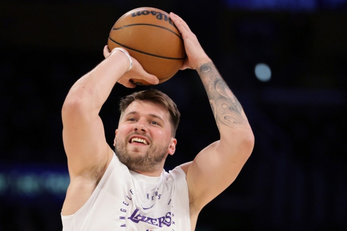 Dončič z dvojnim dvojčkom popeljal Lakers do zmage