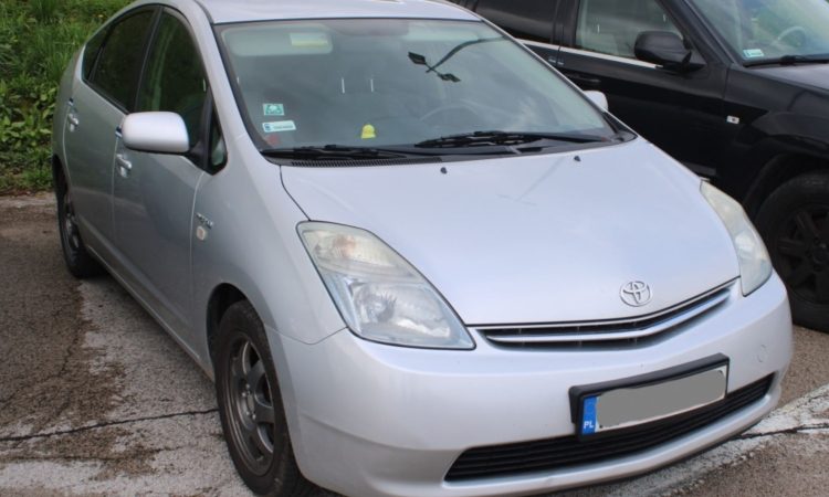 V Dobovi prijeli tihotapca in štiri tujce, ki so nedovoljeno vstopili v državo