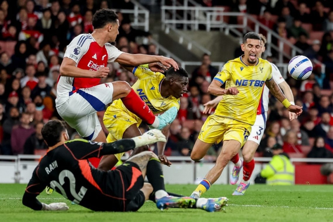 Arsenal še ob dve točki, Liverpool potrebuje le še eno