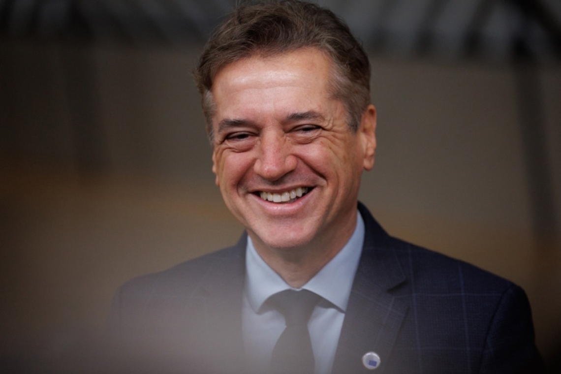 Podpora vladi Roberta Goloba se je rahlo okrepila