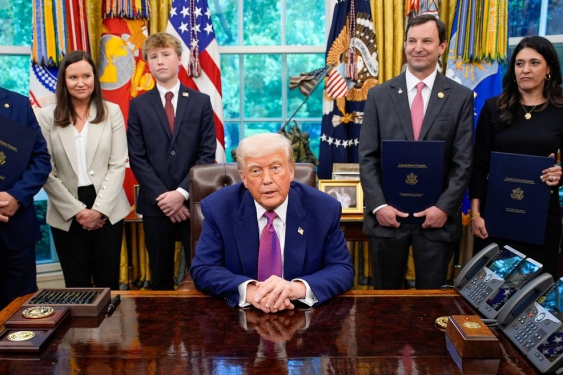 Trump napoveduje "velik teden" in upa na konec konflikta v Ukrajini