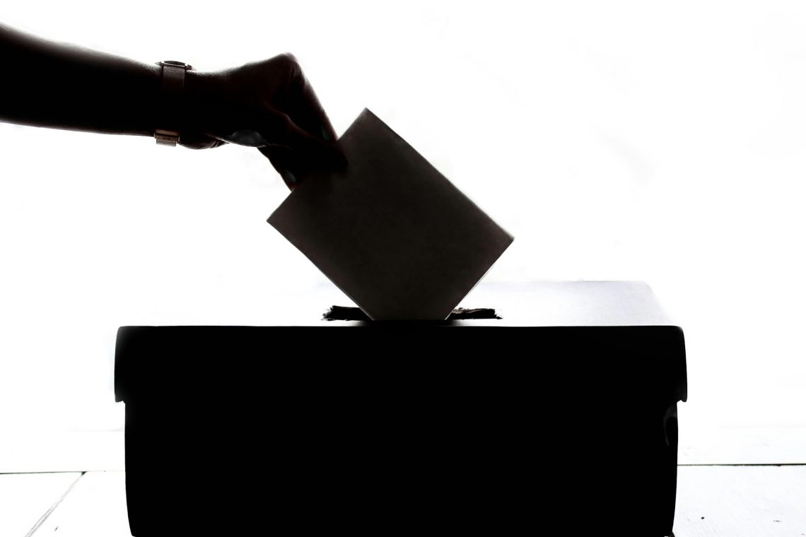 Zadnji podatki kažejo na zavrnitev zakona na referendumu 