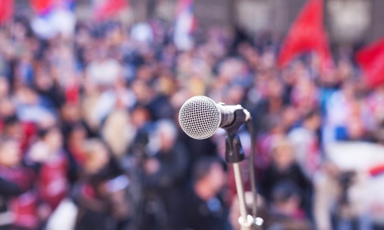 V Ljubljani danes napovedan neorganiziran shod, policija opozarja na oviran promet