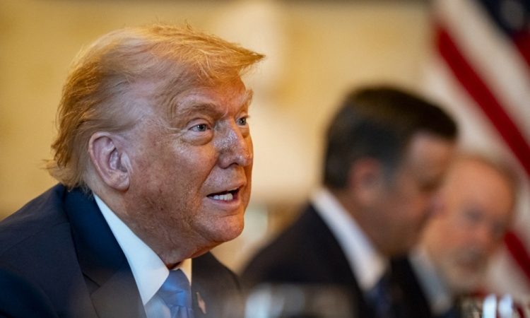 Trump napovedal novo dobavo obrambnega orožja Ukrajini
