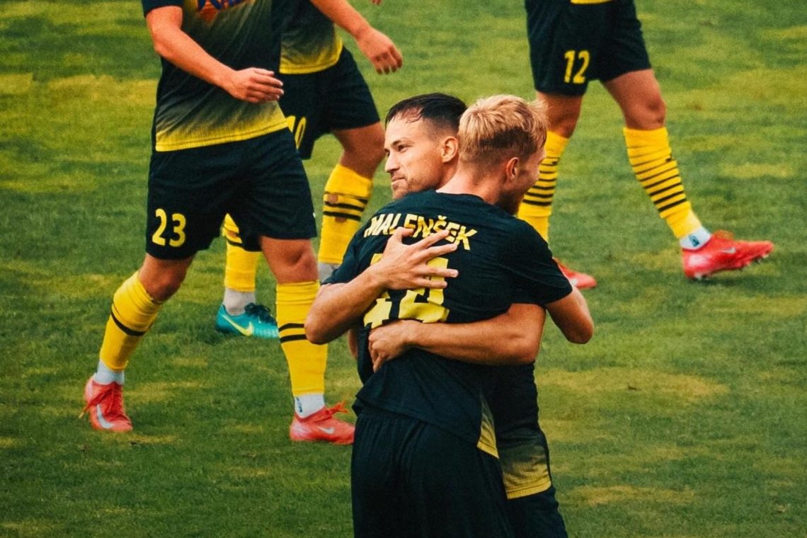 Nogometaši Kalcerja so premagali Domžale z 2:0  