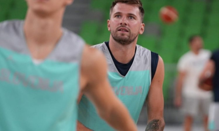 Proti svetovnim prvakom v Mannheimu brez Luke Dončića