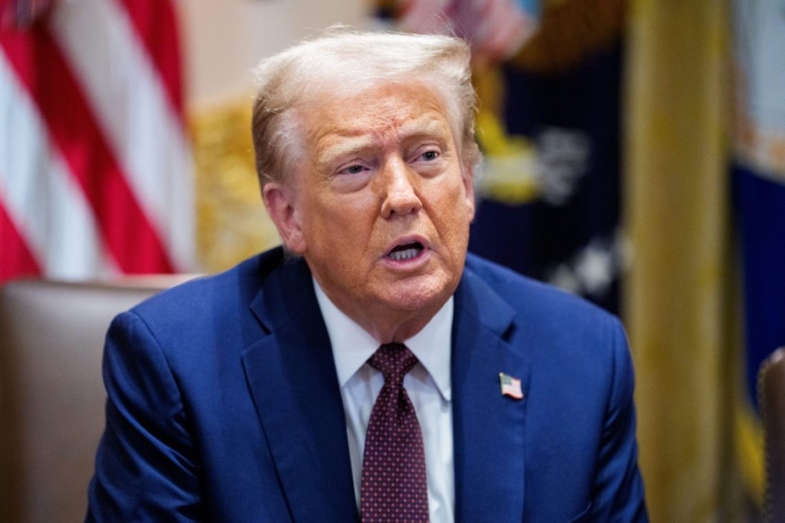 Trumpov WLFI ob debiju nestanoviten, vlagatelji previdni