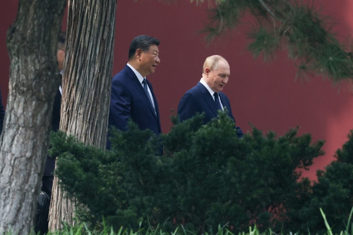 Putin in Xi v Pekingu potrdila strateško partnerstvo in podpisala več sporazumov