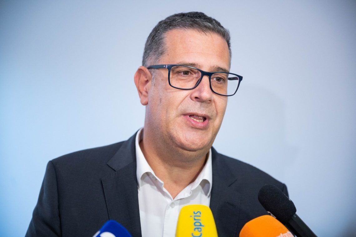 Koprski župan predlaga zvišanje starosti za vožnjo skuterjev