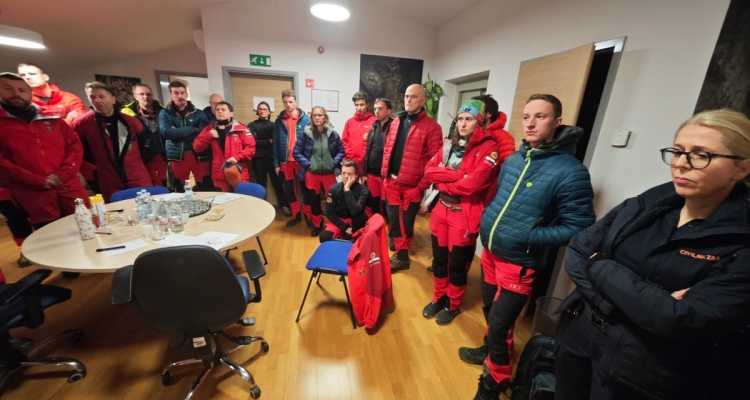 V Škocjanskih jamah umrl potapljač med raziskovanjem prvega sifona