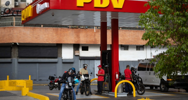 Po napadu se Caracas vrača v vsakdanje življenje