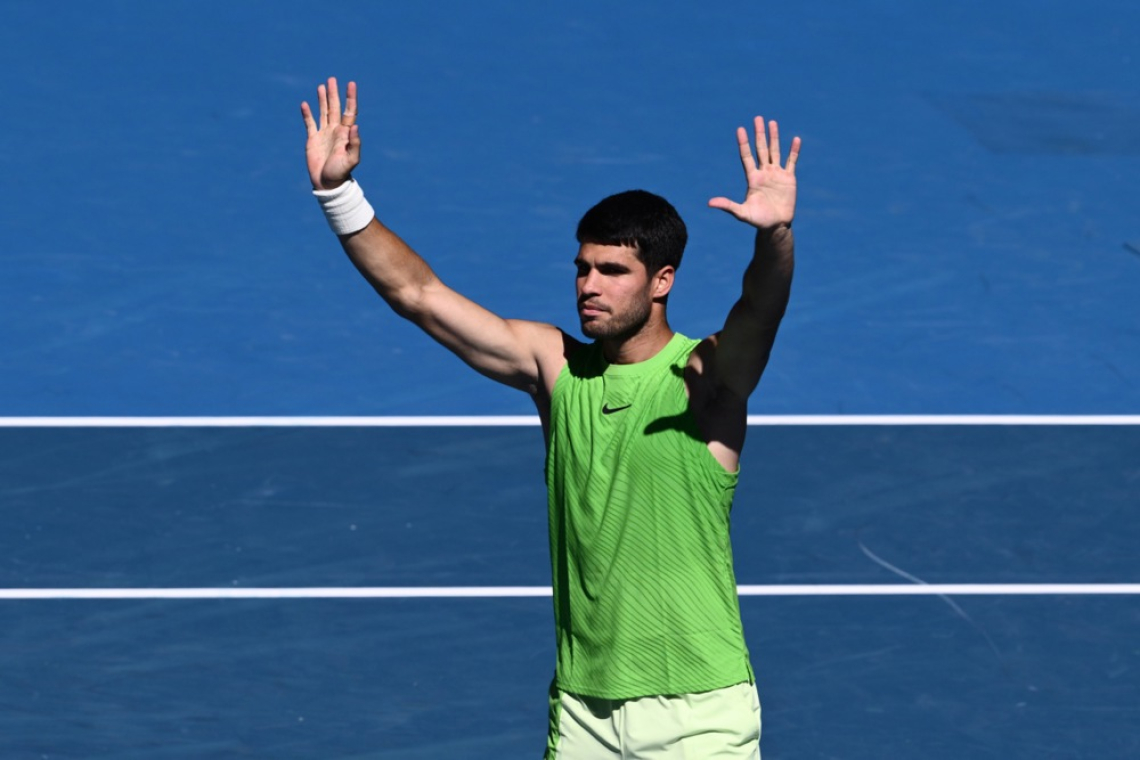 Alcaraz in Sabalenka prepričljivo v osmino finala, Klepač z Bouzkovo napredovali med dvojicami