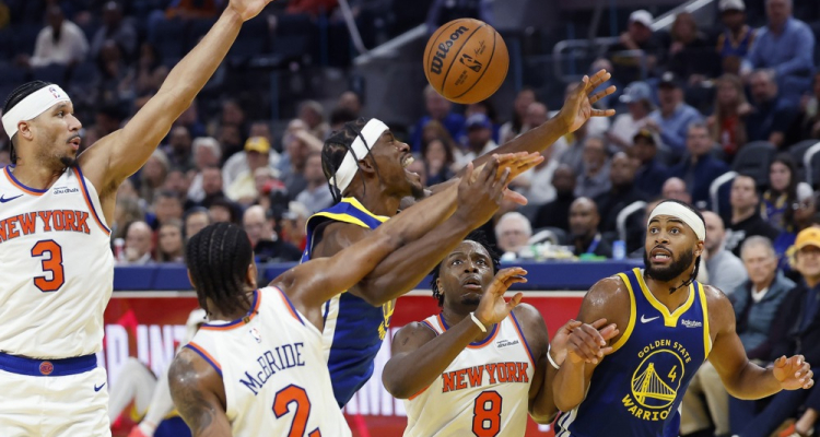 Knicks po dveh podaljških proti Nuggets do osme zmage v nizu