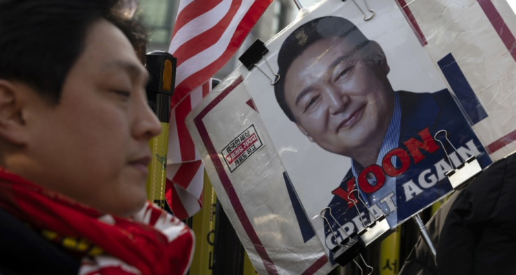 Yoon Suk Yeol čaka sodba zaradi obtožb upora